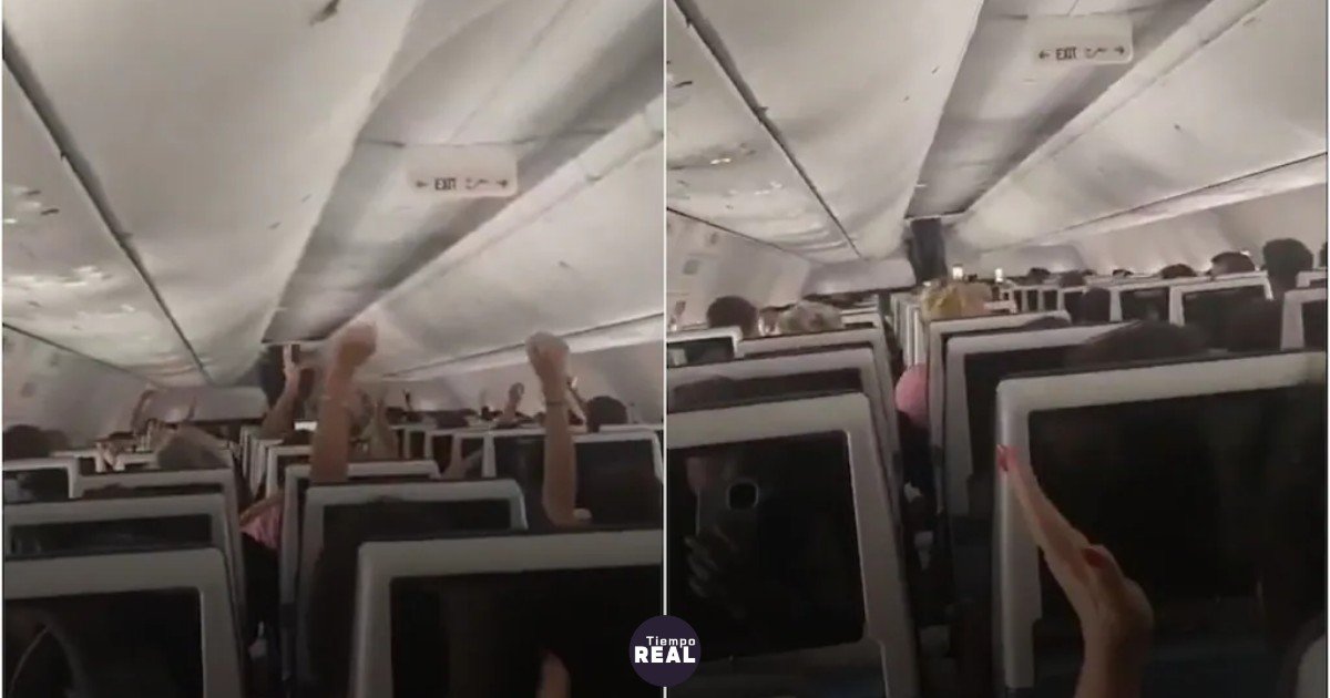 Pasajeros celebran aterrizaje de emergencia tras intento de secuestro en vuelo