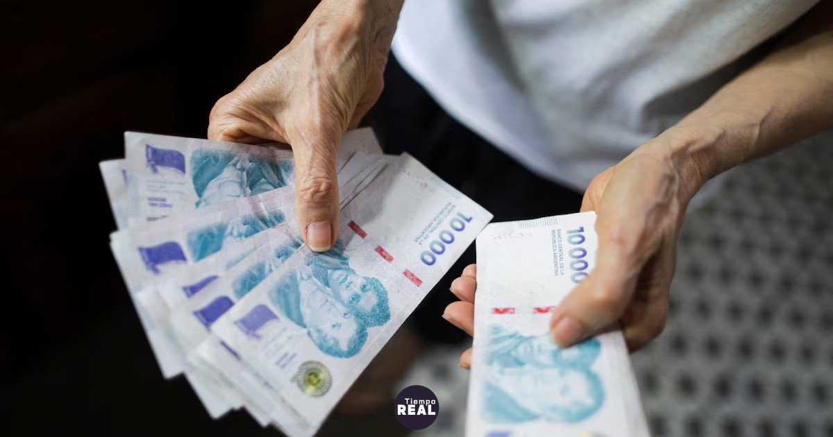 Los salarios subieron 2,5 % en julio y superaron la inflación