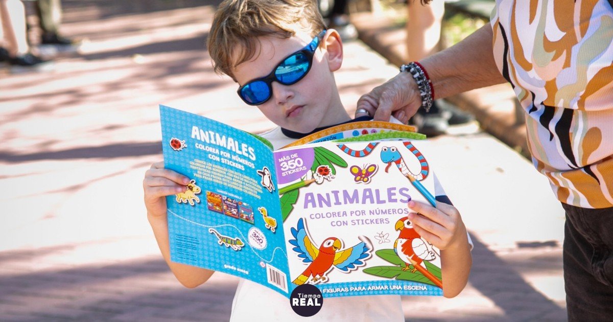 Más de 100 expositores llenaron el Ecoparque con la Fiera del Libro