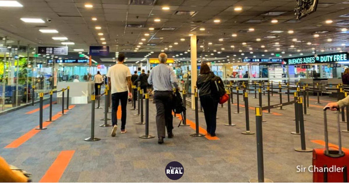 Cae en más de 100.000 la población extranjera en Argentina