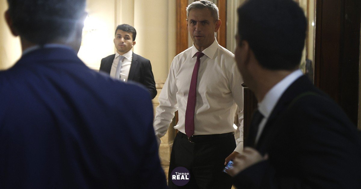 Oficialismo vuelve a presentar una ley que deja fuera el presupuesto