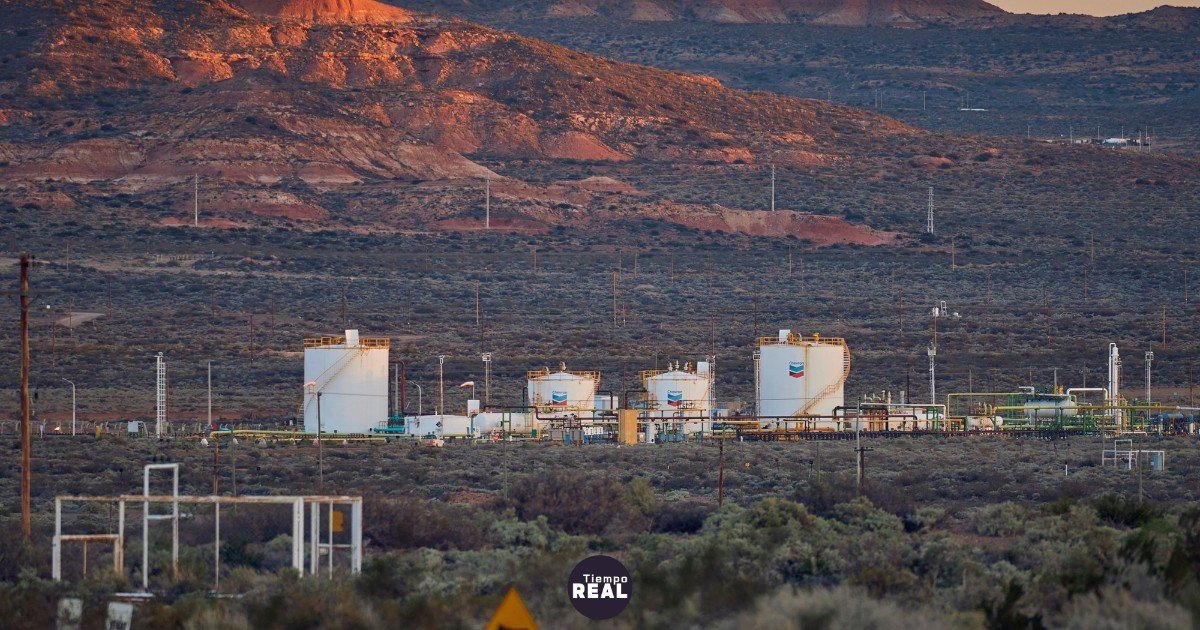 Chevron planea invertir 13.800 millones para triplicar producción en Vaca Muerta