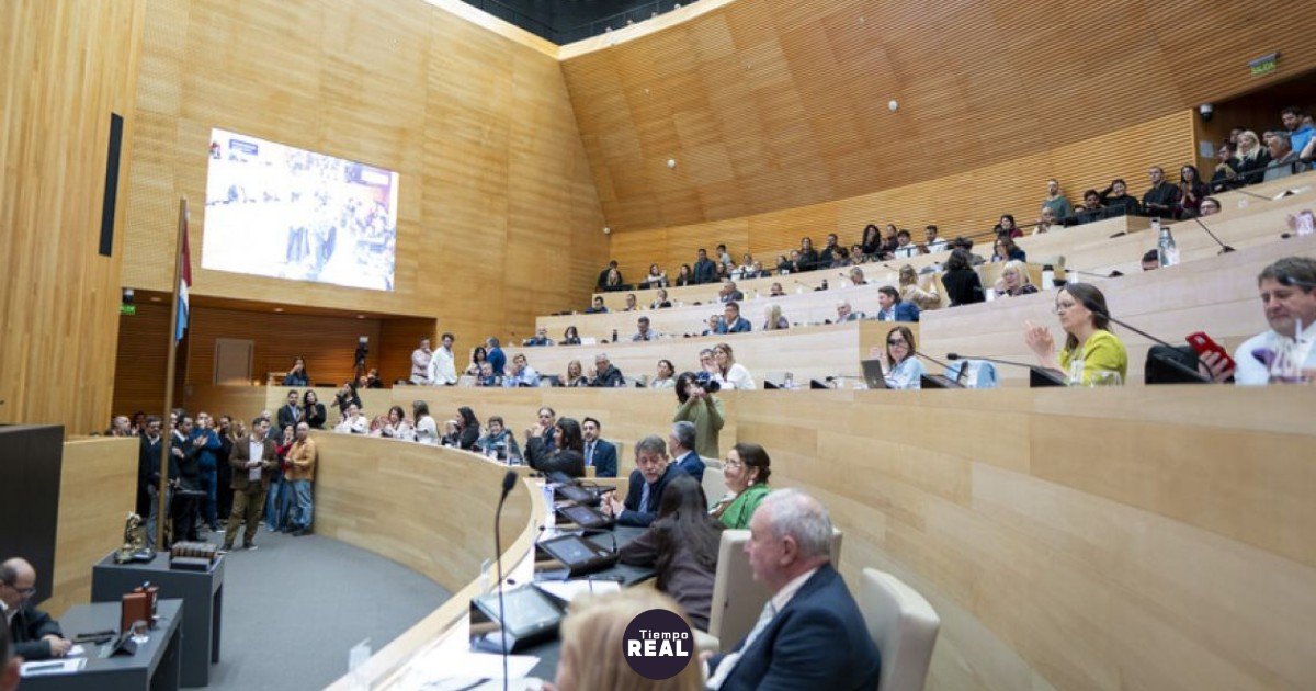 Radicales nombran a Ferrero presidenta y cierran la Cámara