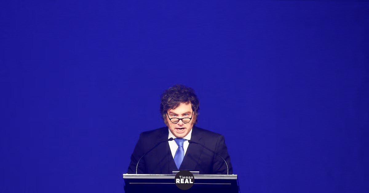 Milei reserva 75.000 millones para frenar corrida del dólar