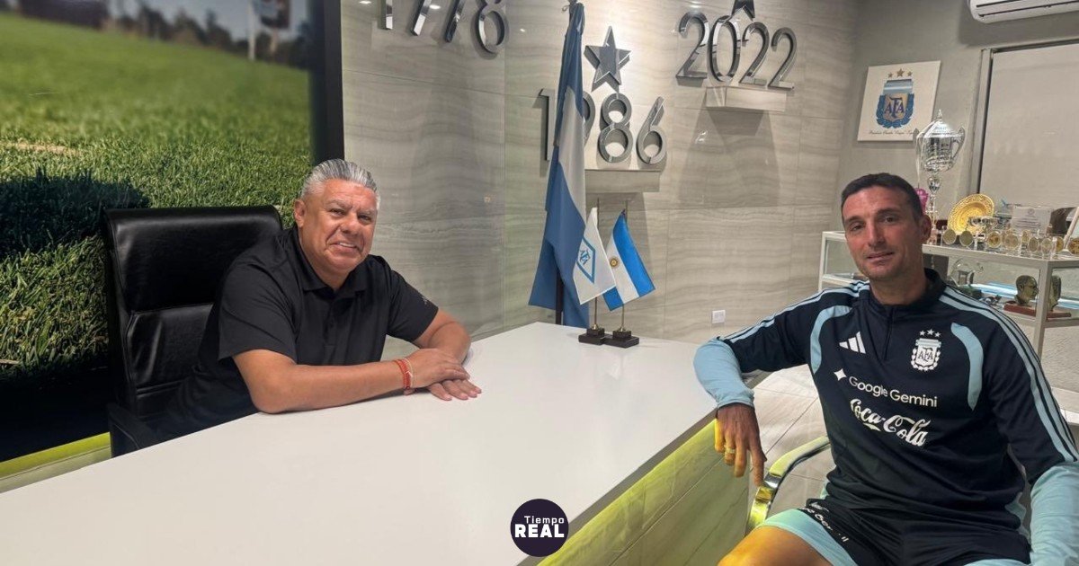 Scaloni y Tapia inician conversaciones para renovar el contrato