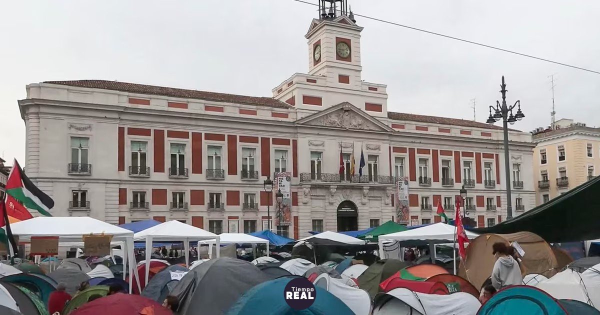 Consejo de Ministros se retrasa por la disputa del decreto de vivienda