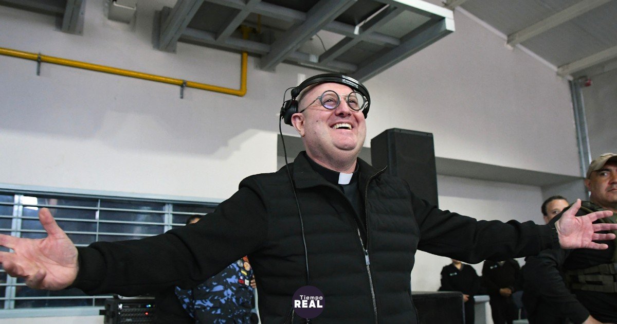 Padre‑DJ Guilherme Peixoto actúa en Teatro Griego de Mendoza; show financiará un centro de día