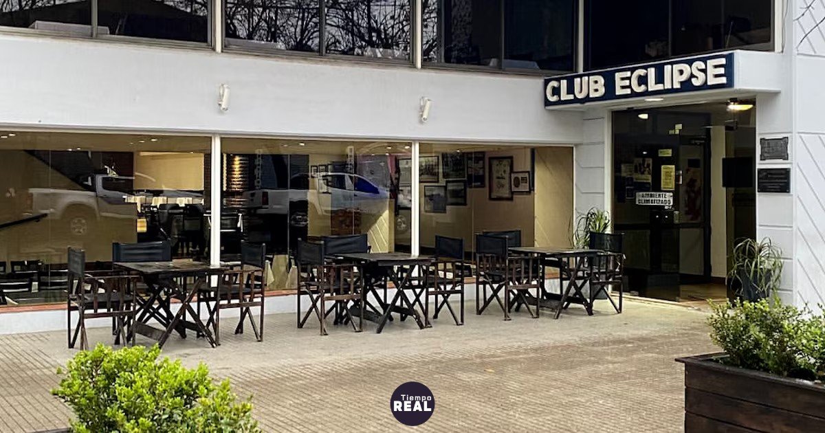 Niña de 8 años muere al caerle un arco en club Eclipse