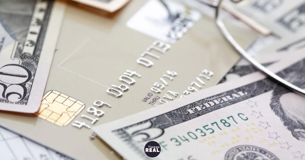 Dólar oficial ronda $1.530 y tarjeta supera $1.980 en la jornada