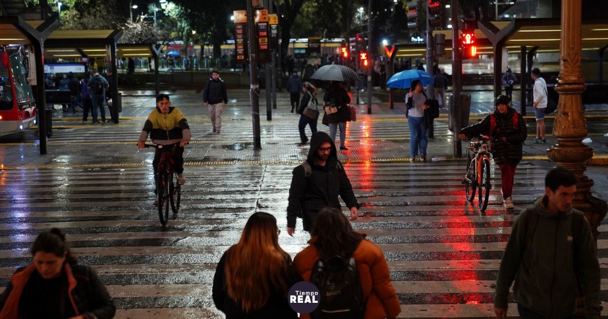 Alerta naranja por tormentas fuertes cubre al AMBA y gran parte del interior este miércoles
