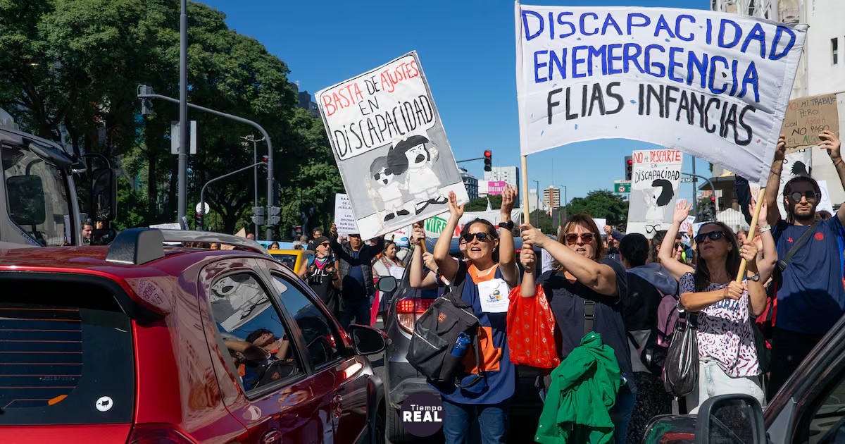 Gobierno presiona a provincias con recorte parcial de pensiones para sostener discapacidad