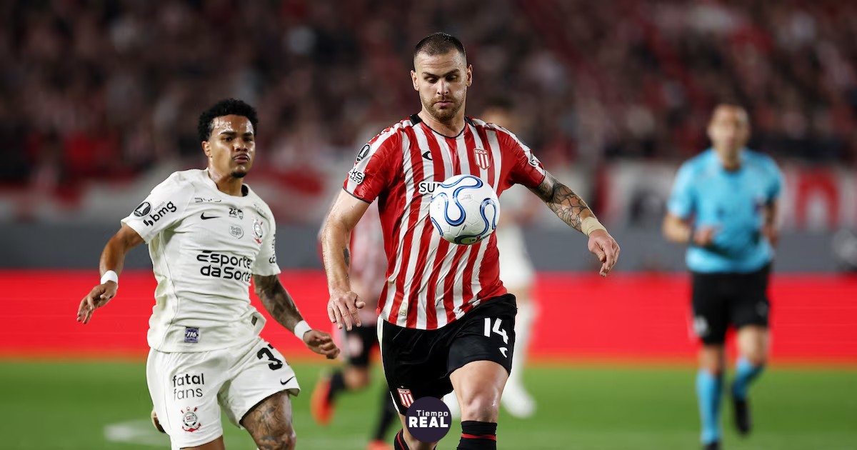 Corinthians empata 1‑1 en La Plata y deja la serie abierta
