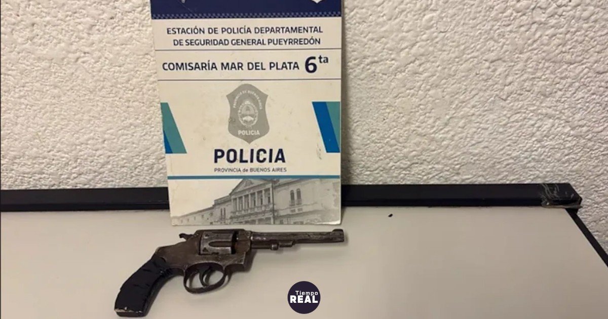 Detienen a 15 años que intentó disparar a otro sin balas