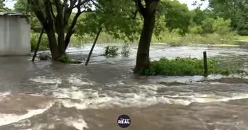 Arroyo Barranqueras desbordó y sumergió Tres Bocas