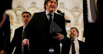 Milei confirma asistencia a la Cumbre en Madrid y debatirá con Sánchez