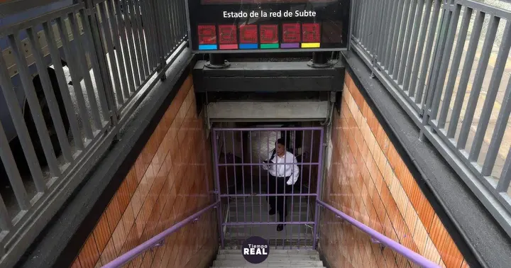 Detención de metrodelegados dejó sin subte a cientos de miles
