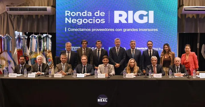 Santilli y doce gobernadores se reunieron en Rosario por el fin de las PASO