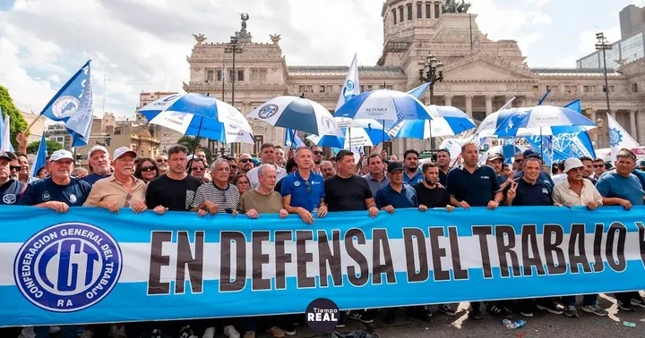 CGT dice que paro general no cambia nada y opta por huelga corta