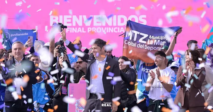 Kicillof anuncia 504 000 inscriptos y 21 000 millones de pesos invertidos
